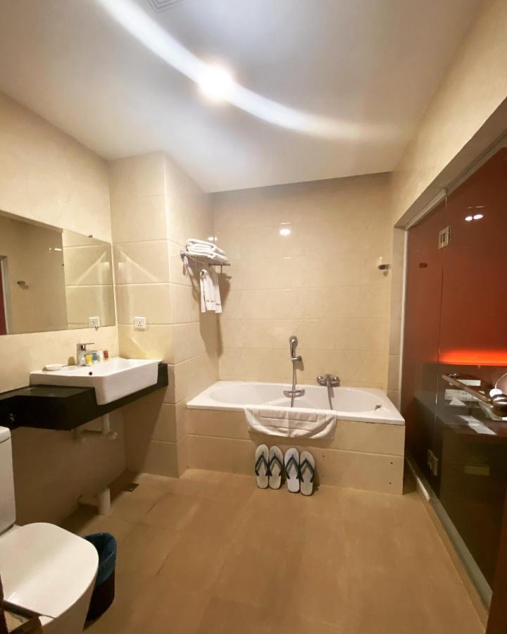 My Dream Hotel Γιανγκόν Εξωτερικό φωτογραφία